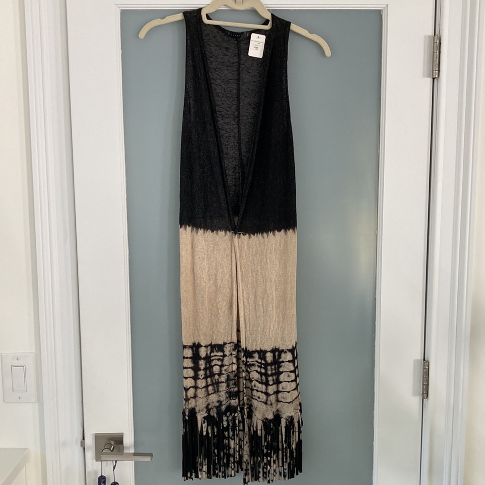 ✨T Party Brand Fringed Tie Dye Vest. Size M/L